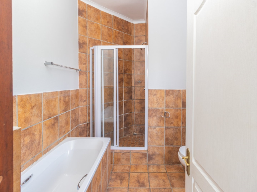 To Let 3 Bedroom Property for Rent in Landsmeer Residential Estate North West